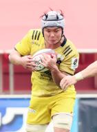 April 27, 2024, Tokyo, Japan - Tokyo Suntory Sungoliath flanker Kai Yamamoto carries the ball during a Japan Rugby League One match against Toshiba Brave Lupus Tokyo at the Prince Chichibu rugby stadium in Tokyo on Saturday, April 27, 2024. Brave Lupus defeated Sungoliath 36-27. (photo by Yoshio Tsunoda\/AFLO