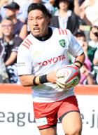 May 5, 2024, Tokyo, Japan - Toyota Verblitz scrum half Kaito Shigeno carries the ball during a Japan Rugby League One match against Ricoh Black Rams Tokyo at the Prince Chichibu rugby stadium in Tokyo on Sunday, May 5, 2024. Verblitz defeated Black Rams 45-18. (photo by Yoshio Tsunoda\/AFLO