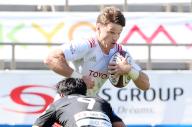 May 5, 2024, Tokyo, Japan - Toyota Verblitz fly half Beauden Barrett carries the ball during a Japan Rugby League One match against Ricoh Black Rams Tokyo at the Prince Chichibu rugby stadium in Tokyo on Sunday, May 5, 2024. Verblitz defeated Black Rams 45-18. (photo by Yoshio Tsunoda\/AFLO