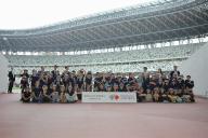 2024/05/13, Tokyo, Group Photo together with 4th grade children Yotsuya No 6 Elementary School. Unveiling Logo for the World Athletics Championships Tokyo 25. (Photo by Michael Steinebach/AFLO