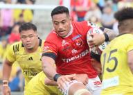 May 19, 2024, Tokyo, Japan - Toshiba Brave Lupus Tokyo flanker Shanon Frizell carries the ball during a semi-final match of the Japan Rugby League One play-off against Tokyo Suntory Sungoliath at the Prince Chichibu rugby stadium in Tokyo on Sunrday, May 19, 2024. Brave Lupus defeated Sungoliath28-20. (photo by Yoshio Tsunoda/AFLO