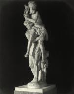 Bernini, Giovanni Lorenzo 1598–1680. “Aeneas und Anchises”, 1618/19. (Aeneas, Anchises und Ascanius fliehen aus Troja). Marmor, Höhe 220 cm. Rom, Galleria Borghese.