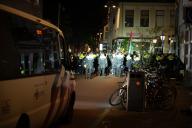 UTRECHT - Hundreds of demonstrators re-entered the grounds of the University Library of Utrecht University (UU). The Mobile Unit (ME) was deployed at night. ANP JOSH WALET netherlands out - belgium