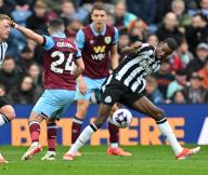 4th May 2024; Turf Moor, Burnley, Lancashire, England; Premier League Football, Burnley versus Newcastle United; Alexander Isak of Newcastle tries to control the loose