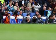 5th May 2024; Stamford Bridge, Chelsea, London, England: Premier League Football, Chelsea versus West Ham United; West Ham United Manager David Moyes hands on his head looking down in disappointment from the dugout during the 1st