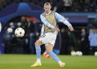 October 5, 2022, Manchester, United Kingdom: Manchester, England, 5th October 2022. Erling Haaland of Manchester City warms up before the UEFA Champions League match at the Etihad Stadium, Manchester