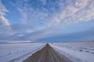 com.newscom.model.mediaobject.impl.MSMediaObject@4ab1eb32[tagId=depphotos265570,docId=34556487HighRes,ftSubject=Country road leading off into the distance in the wintery prairie landscape,rfrm=<null>]