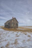 com.newscom.model.mediaobject.impl.MSMediaObject@552633bb[tagId=depphotos265572,docId=34556483HighRes,ftSubject=Abandoned cabin on the Canadian prairies in winter,rfrm=<null>]