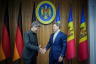 19 April 2024, Moldova, Chisinau: Robert Habeck (Alliance 90\/The Greens), Federal Minister for Economic Affairs and Climate Protection, is received by Dorin Recean, Prime Minister of Moldova, in the evening before his return flight to Berlin. Photo: Kay Nietfeld\/dpa