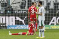 firo : 28.04.2024, football, football, 1. League, 1. Bundesliga, season 2023\/2024, Borussia Monchengladbach - Union Berlin Robin Gosens (Union Berlin) after the final whistle, end of the game, on the ground, dissatisfied, disappointed, dejected, frustrated