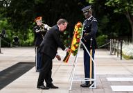 08 May 2024, USA, Washington: Boris Pistorius (SPD), Federal Minister of Defense, at a wreath-laying ceremony at the grave of the unknown soldier at Arlington National Cemetry. During his military policy trip, the Minister meets with counterparts, diplomats and officers. Photo: Britta Pedersen\/dpa