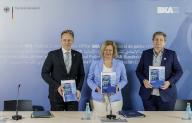 13 May 2024, Hesse, Wiesbaden: Holger Münch (l-r), President of the Federal Criminal Police Office (BKA), Nancy Faeser (SPD), Federal Minister of the Interior, and Claudia Plattner, President of the Federal Office for Information Security (BSI), present the "Bundeslagebild Cybercrime 2023". The Federal Criminal Police Office provided information on the development of cybercrime in Germany at a press conference. Photo: Andreas Arnold/dpa