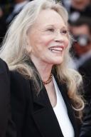 Faye Dunaway attends the premiere of 