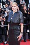 Greta Gerwig attends the red carpet premiere of 