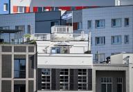 09 May 2024, Berlin: Residential and commercial buildings on Leipziger Strasse and Werderscher Markt. A flag of the country of Israel flies on the roof of one of the buildings. Photo: Soeren Stache/dpa