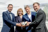 21 May 2024, Wilhelmshaven: From left to right: Olaf Lies, Minister for Economic Affairs of Lower Saxony, Julia Prescot, President of Neuconnect, Robert Habeck, German Minister for Economic Affairs, and Greg Hands, UK Secretary of State for Trade Policy. Photo: Sina Schuldt/dpa
