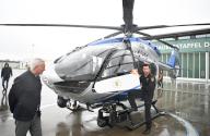 21 May 2024, Baden-Württemberg, Filderstadt: Thomas Strobl (CDU), Minister of the Interior of Baden-Württemberg, inspects a police helicopter that has been converted to five-blade rotors at Stuttgart Airport. The Baden-Württemberg police helicopter squadron has converted its entire fleet from four-bladed to five-bladed rotors. Five-blade rotors allow more payload, provide more stable flight characteristics and cause less aircraft noise. Photo: Bernd Weißbrod/dpa