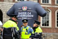 22 May 2024, Ireland, Dublin: Soccer: Europa League Final, Atalanta Bergamo - Bayer Leverkusen. Police officers secure the fan festival at Dublin Castle. Photo: Jan Woitas/dpa