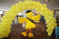 02 June 2024, Thuringia, Gera: The Golden Sparrow mascot waves before the opening of the 45th German Children\