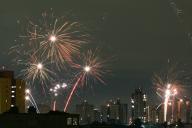 SÃO PAULO, SP - 01.01.2024: FOGOS ANO NOVO SP - Fireworks display at the turn of the year from 2023 to 2024 in the north of SÃ£o Paulo, this Monday (1). (Photo: Roberto Casimiro/Fotoarena