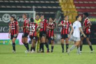 Las leonas de Liga Deportiva Alajuelense festejan el Ãºltimo gol del partido contra Dimas EscazÃº, obra de Fabiola Villalobos