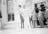 Boy Scouts - Relay Race Starting At White House, Fred Reed Shaking Hands with President Wilson, 1913