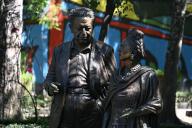 Statues of Frida Kahlo and Diego Rivera in Frida Kahlo Park, Coyoacan, Mexico