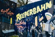 Lettering Reeperbahn, street art, graffiti, painted house wall, Reeperbahn, St. Pauli, Hamburg, Germany