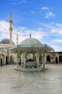 Avlusunda mosque courtyard, Sanliurfa, Turkey