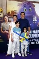 Bülent Sharif with woman Emy and sons Batuhan and Timucin-Khan at the special screening of IF: IMAGINARY FRIENDS at Berlins CinemaxX cinema on 12 May