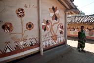 Mural paintings Sohraï style, traditional art form practised by rural low caste and tribal women, Hazaribagh district, Jharkhand, India