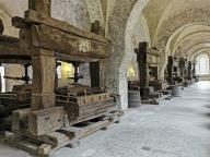 Lay refectory, exhibition of historical wine presses from the period 1668 to 1801, Eberbach Monastery, Erbach Monastery, former Cistercian abbey near Eltville am Rhein, Hesse, Germany