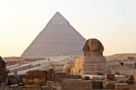Sphinx and pyramid of giza in cairo