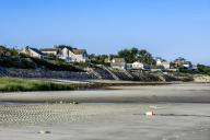 Beach and waterfront houses at Ellis Landing Beach, Brewster, Cape Cod, Massachusetts, USA