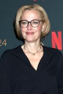 LOS ANGELES - MAY 17: Gillian Anderson at the FYSEE 24 Photo Call For Netflix\