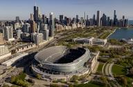 Soldier Field and the Chicago skyline on April 26, 2023. (Brian Cassella/Chicago Tribune/TNS