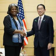 Japanese Prime Minister Fumio Kishida (R) shakes hands with U.S. Ambassador to the United Nations Linda Thomas-Greenfield at the prime minister\'s office in Tokyo on April 19, 2024. (Kyodo) ==Kyodo