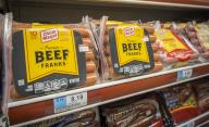 Packages of Oscar Mayer brand hot dogs are seen in a supermarket in New York on Monday, October 26, 2015. Kraft Heinz is reported to be exploring the sale of the Oscar Mayer brand, asking between $3 billion and $5 billion. ( Richard B. Levine