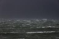 PHOTOPQR\/LE TELEGRAMME\/Vincent Le Guern ; Plougonvelin ; 28\/03\/2024 ; Pointe Saint-Mathieu (29) 28-03-2024 : la mer d\'iroise déchainée, durant la tempête Nelson, au niveau de la pointe Saint-Mathieu - STORM NELSON Seven departments have