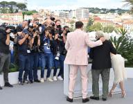 77th International Cannes Film Festival / Festival de Cannes 2024. Day three. From left to right, back: actor Chris Hemsworth, director George Miller and actress Anya Taylor-Joy during a photo shoot for the film "Furiosa: The Saga of Mad Max." 16.05.2024 France, Cannes (Anatoliy Zhdanov/Kommersant/POLARIS