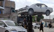 QUETTA, PAKISTAN, MAY 05: Traffic police car lifter lifts vehicle that parked in no parking area caused obstacle in smooth flow of traffic jam, at Double road in Quetta on Sunday, May 5, 2024. (Sami Khan/PPI Images