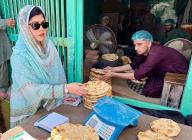 PESHAWAR, PAKISTAN, MAY 16: District Administration Department officials inspecting the selling and checking the price control list of different items during crackdown drive against profiteers, in Peshawar on Thursday, May 16, 2024. (PPI Images