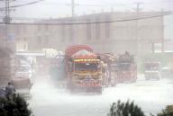 QUETTA, PAKISTAN, MAY 20: Heavy warm and dusty winds bellowing in city creating problems for residents and commuters causing by tremendous environmental pollution, in Quetta on Monday, May 20, 2024. (Sami Khan\/PPI Images
