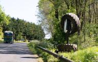 The strange radar surmounted by a tractor tyre on the departmental road 6089 in Mussidan on April 19, 2024\/\/01JACQUESWITT_hoix017\/Credit:Jacques Witt\/SIPA