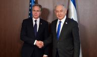 (240501) -- JERUSALEM, May 1, 2024 (Xinhua) -- Israeli Prime Minister Benjamin Netanyahu (R) meets with U.S. Secretary of State Antony Blinken in Jerusalem, on May 1, 2024. U.S. Secretary of State Antony Blinken met on Wednesday with Israeli Prime Minister Benjamin Netanyahu in Jerusalem and voiced the U.S. opposition to the Israeli plan to launch a large-scale ground assault on Rafah. (Haim Zach\/GPO\/Handout via Xinhua) - Haim Zach\/GPO -\/\/CHINENOUVELLE_CHINENOUVELLE.0382\/Credit:CHINE NOUVELLE\/SIPA
