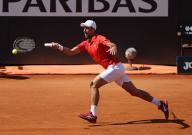 (240513) -- ROME, May 13, 2024 (Xinhua) -- Novak Djokovic of Serbia returns a shot during the men