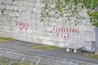 Une serie de mains taguees a la peinture couleur rouge sang ont ete faites sur les murs du quai d\'Orleans sur les bords de Seine a lÃ¢&#x80;&#x99;Ile Saint-Louis a Paris. Paris, FRANCE-16\/05\/2024. A series of red hand graffitis have been painted on the walls of the Quai d\'Orleans on the banks of the Seine at Ile Saint-Louis in Paris. Paris, FRANCE-16\/05\/2024.\/\/FRANCOLONXAVIER_francolon.0100\/Credit:Xavier Francolon\/SIPA