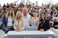 (From R ) US actress Isabelle Fuhrman, British actress Ella Hunt, US director Kevin Costner, British US actress Sienna Miller and Australian actress Abbey Lee pose during a photocall for the film "Horizon: An American Saga" at the 77th edition of the Cannes Film Festival in Cannes, southern France, on May 19, 2024. //03PARIENTE_212A0031/Credit:JP PARIENTE/SIPA