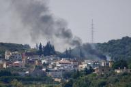 (240519) -- AL-NAJARIAH, May 19, 2024 (Xinhua) -- The smoke caused by an Israeli strike is seen in Al-Najariah, Lebanon, on May 17, 2024. A Hezbollah official and four Syrian nationals were killed, and three Lebanese civilians were injured on Friday in Israeli airstrikes in the southern Lebanese city of Sidon, about 70 km from the Lebanon-Israel border, according to Lebanese military sources. (Photo by Ali Hashisho\/Xinhua) - Ali Hashisho -\/\/CHINENOUVELLE_XxjpbeE007038_20240519_PEPFN0A001\/Credit:CHINE NOUVELLE\/SIPA
