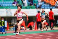 (240520) -- KOBE, May 20, 2024 (Xinhua) -- Wen Xiaoyan of China competes during the Women